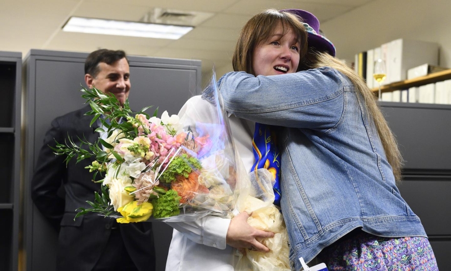 Melissa Walls Receives President's Frontier Award